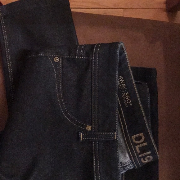 DL1961 Emma Leggings 4 way stretch s29 NWOT - Picture 10 of 12